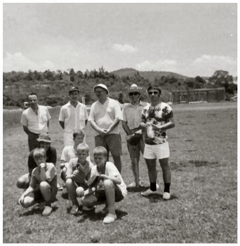 Cm reunion 1 folder096