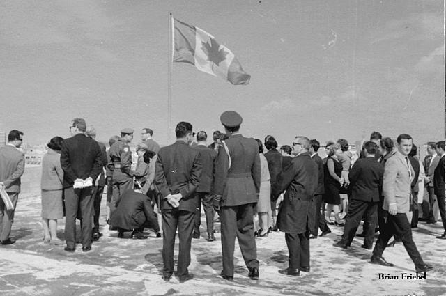 Cm reunion 1 folder105