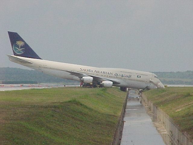 Cm reunion 1 folder113